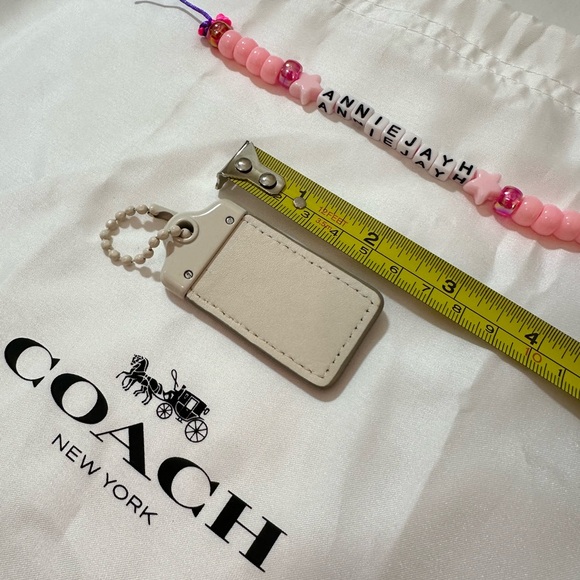Coach 1941 Hangtag - Monochrome Chalk (Medium Size) - Picture 4 of 5